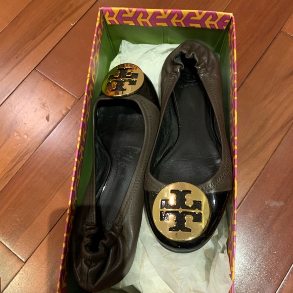 Tory Burch Two Toned Ballet Flats size 5 - Picture 5 of 5